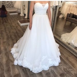 Lis Simon Wedding Gown Size 8